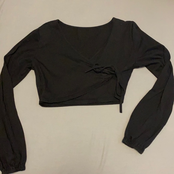 Black Long sleeve Crop Top - Picture 1 of 2